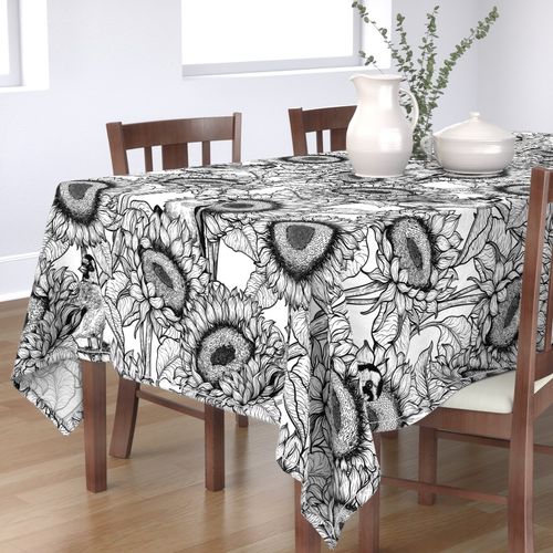 HOME_GOOD_RECTANGULAR_TABLE_CLOTH