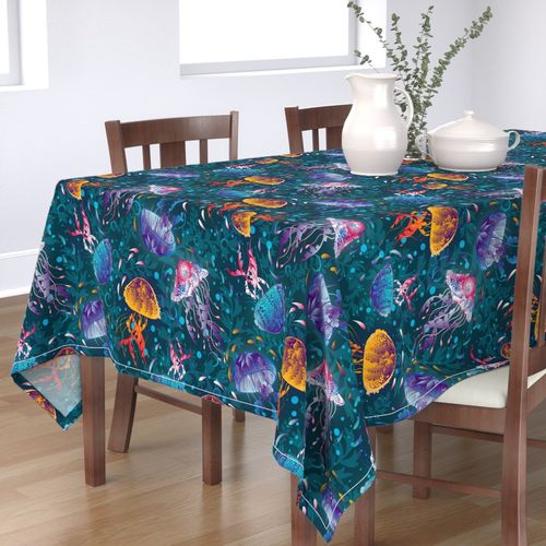 HOME_GOOD_RECTANGULAR_TABLE_CLOTH