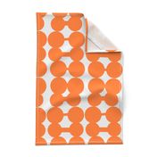 Dumbbell Dots_Ivory_Light Orange