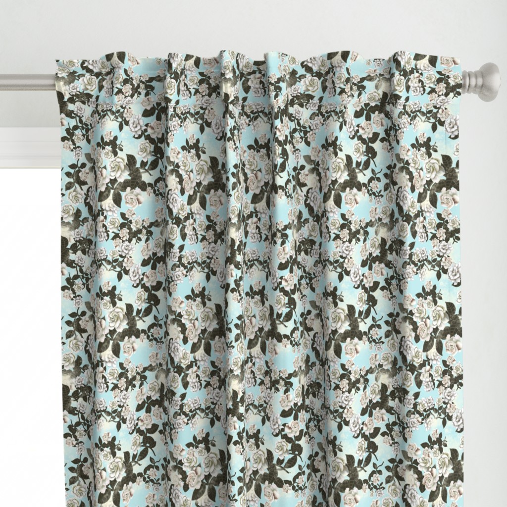 Gardenia chintz - ice blue