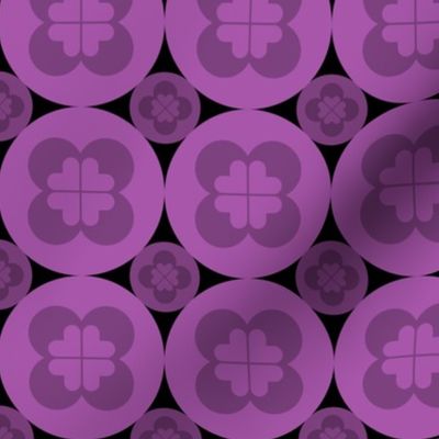 Geometric Pattern: Circle Flower: Dark Purple