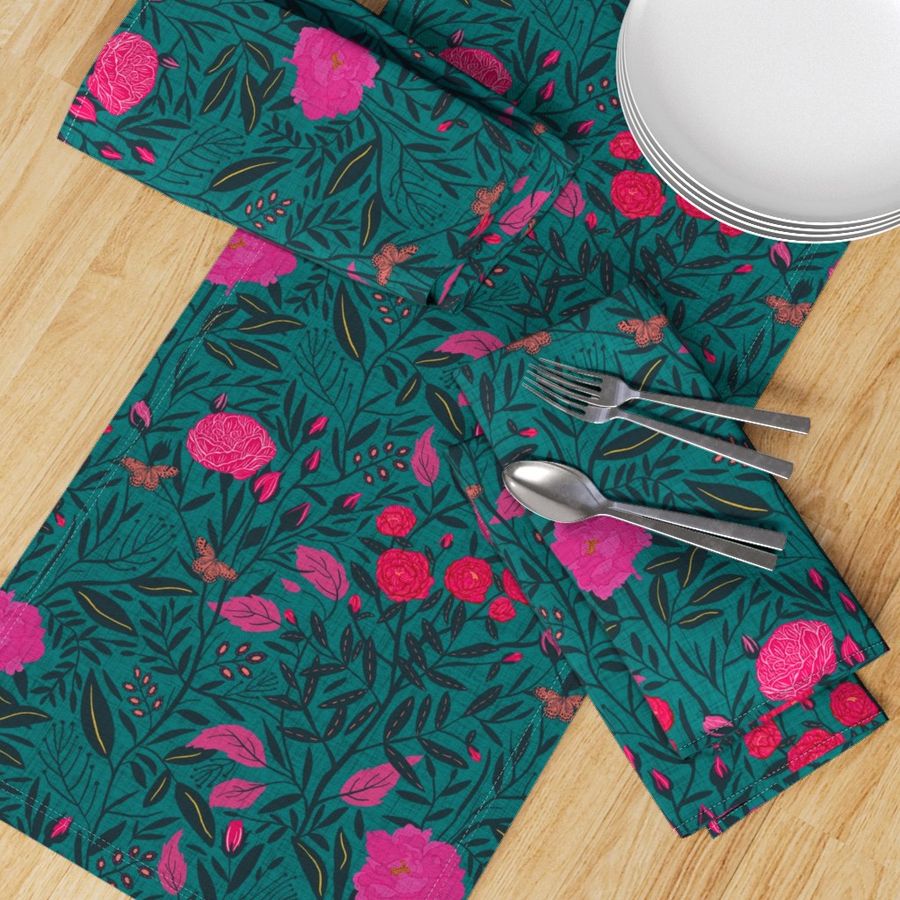 HOME_GOOD_TABLE_RUNNER