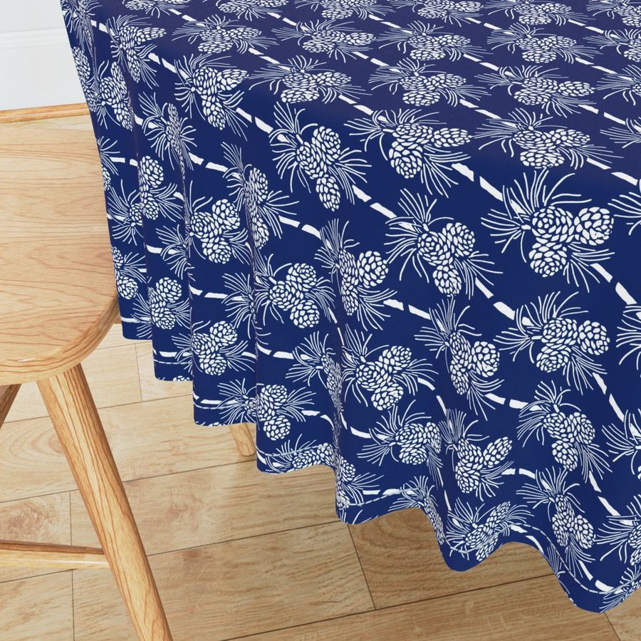 Christmas Tea Towels: Blue & White Pine Cones