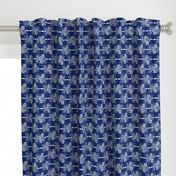 Christmas Tea Towels: Blue & White Pine Cones