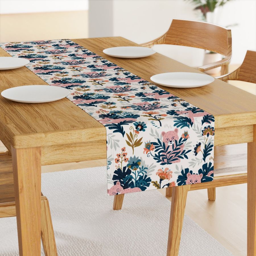 HOME_GOOD_TABLE_RUNNER