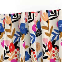 Bold Floral Pattern Wallpaper