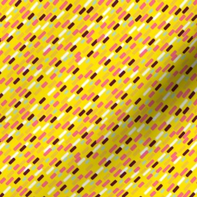 Diagonal brick Pattern | yellow