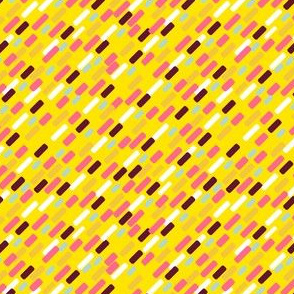 Diagonal brick Pattern | yellow