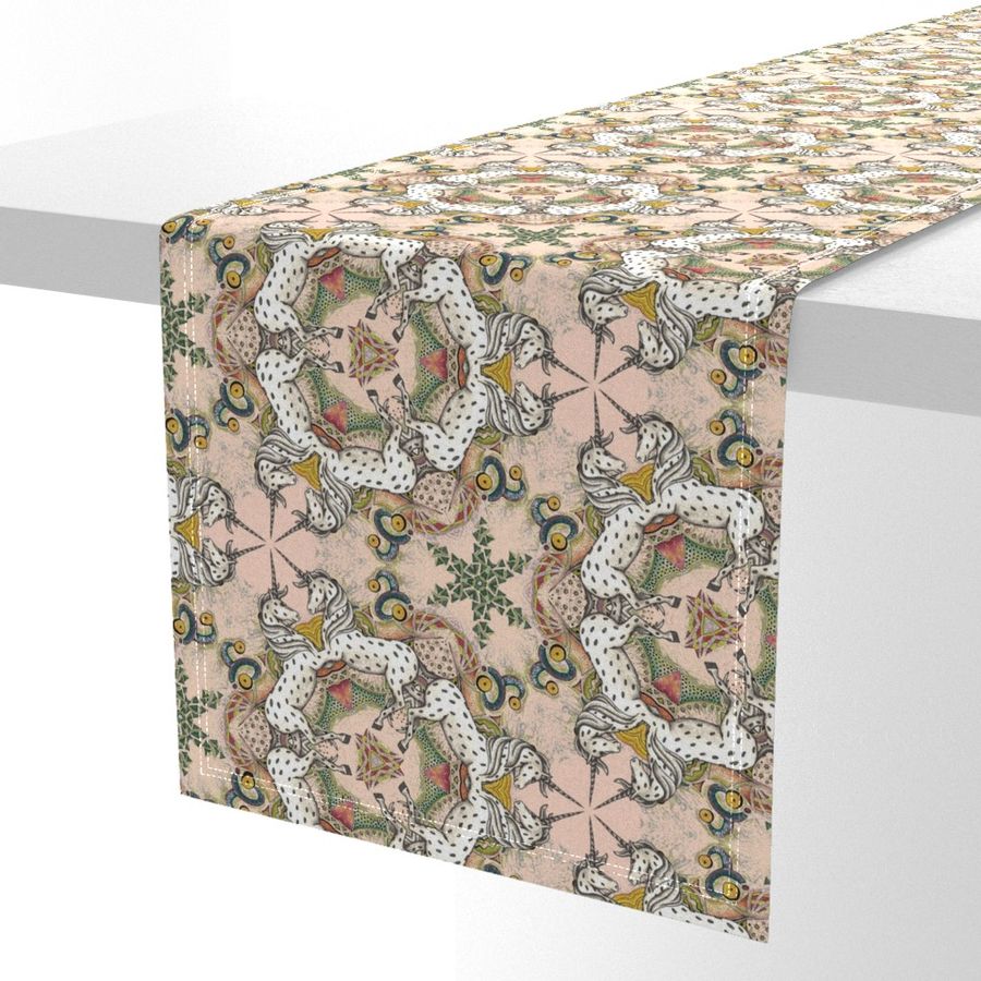 HOME_GOOD_TABLE_RUNNER