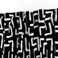 ABSTRACT MAZE - WHITE ON BLACK