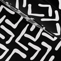 ABSTRACT MAZE - WHITE ON BLACK