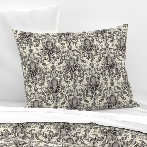 HOME_GOOD_STANDARD_PILLOW_SHAM