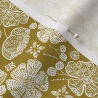 Brass and Cream Floral