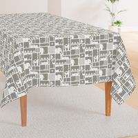 Animal Impression Collection - Animal Silhouette Quilt, Linen (gray/yellow)