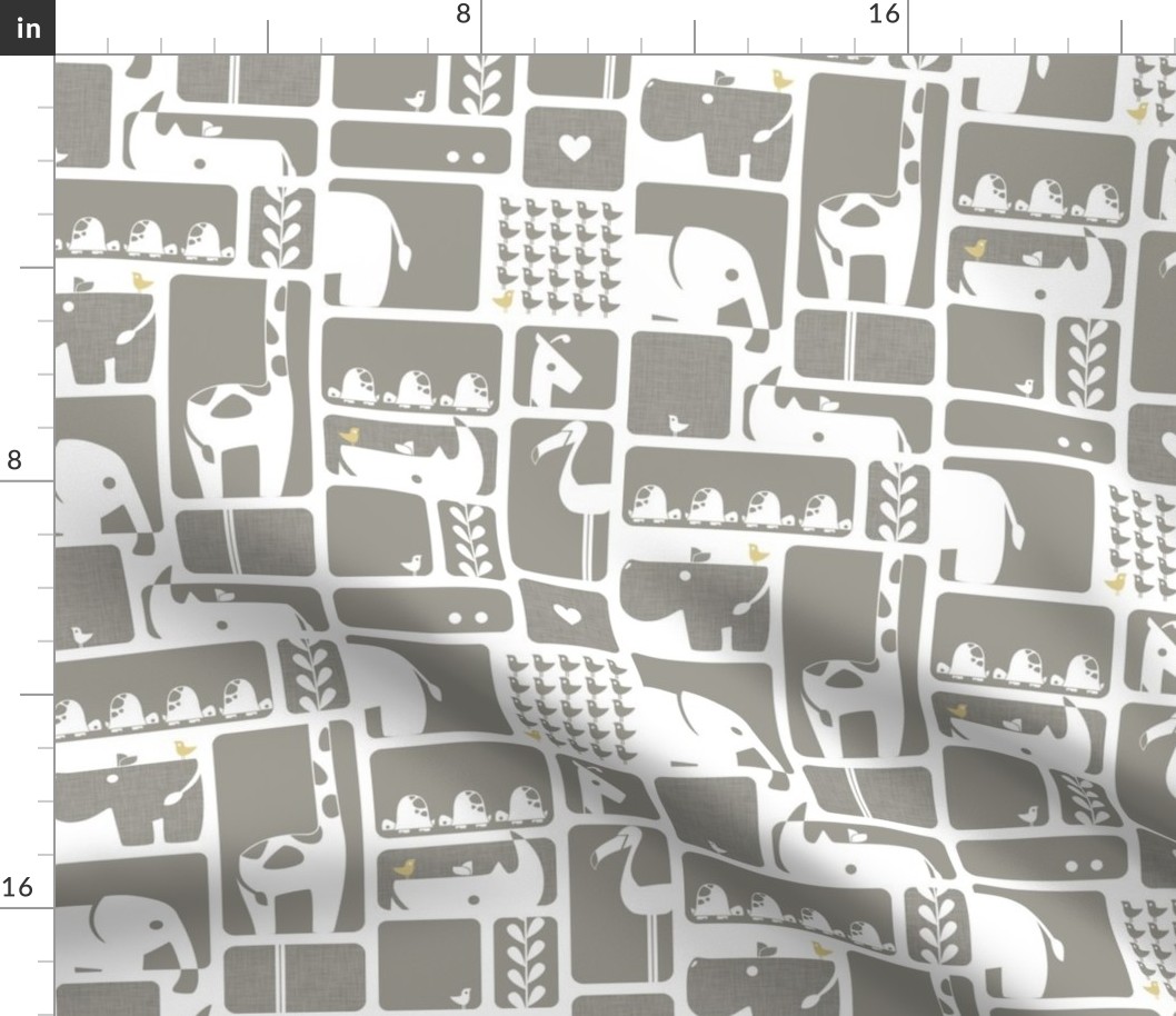 Animal Impression Collection - Animal Silhouette Quilt, Linen (gray/yellow)