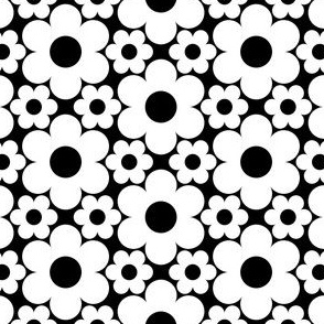 09450742 : circle7flower : black and white