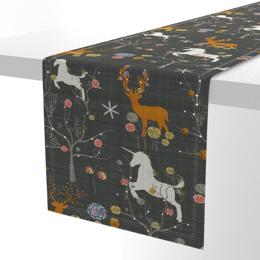 HOME_GOOD_TABLE_RUNNER