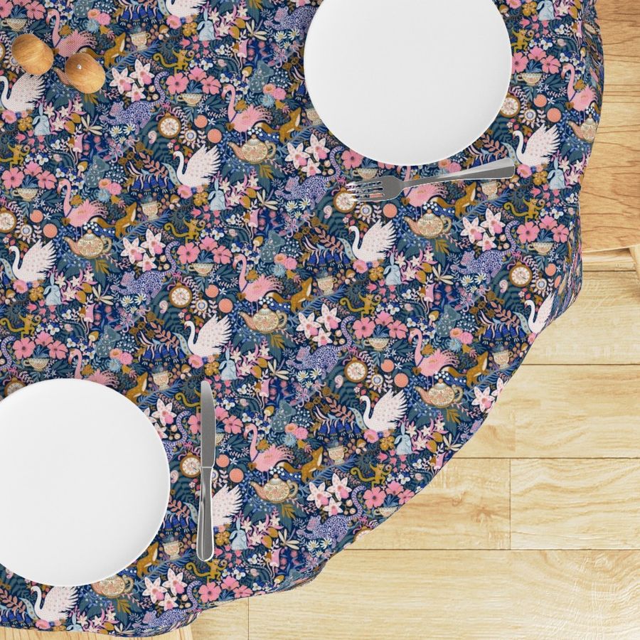 HOME_GOOD_ROUND_TABLE_CLOTH