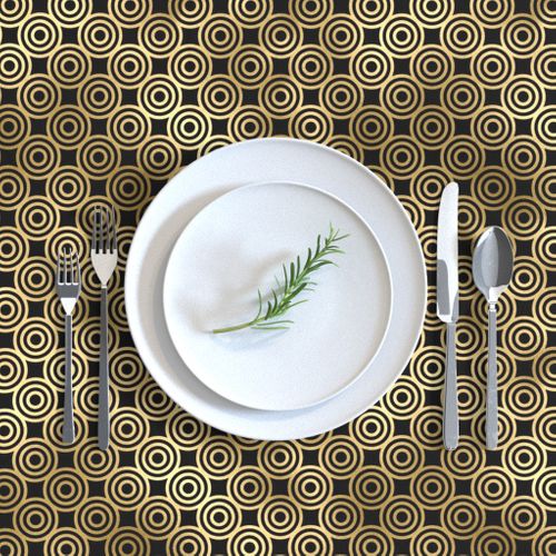 HOME_GOOD_RECTANGULAR_TABLE_CLOTH