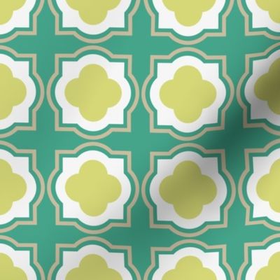 quatrefoils in green and lime by rysunki_malunki