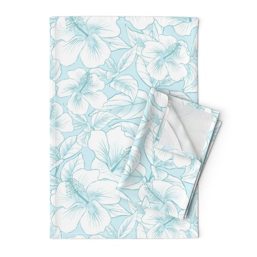 Hibiscus Batik White on Aqua 200L