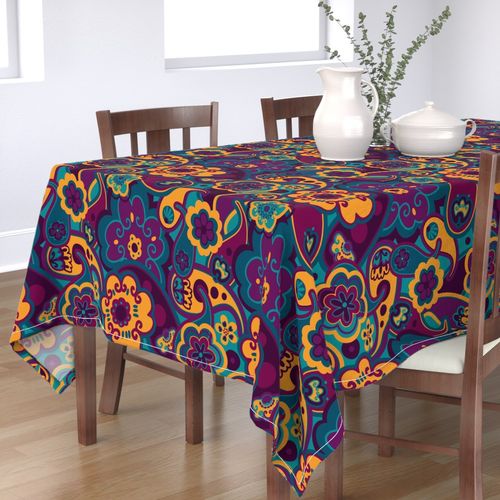 HOME_GOOD_RECTANGULAR_TABLE_CLOTH