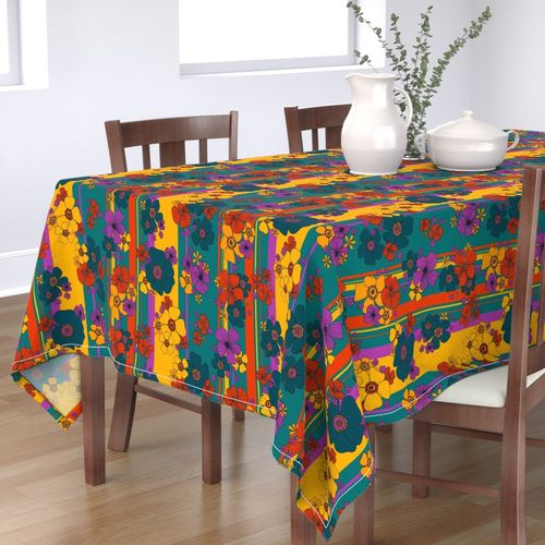 HOME_GOOD_RECTANGULAR_TABLE_CLOTH