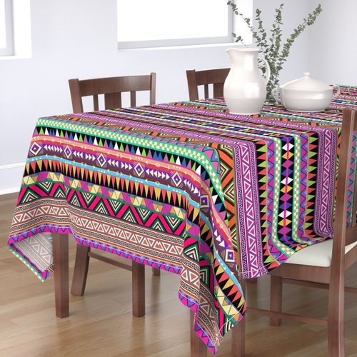 HOME_GOOD_RECTANGULAR_TABLE_CLOTH