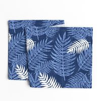 Tropical Lace /  Large Classic Blue 