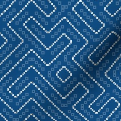 pantone colour of the year - blue maze truchet