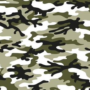 Medium  Scale / Camouflage / Olive Black White 