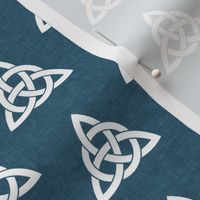 triquetra - trinity knot 2 - blue - LAD19