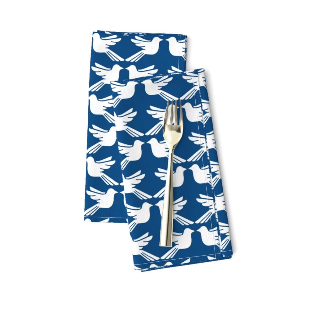 Bird Lattice classic blue and white