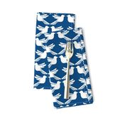 Bird Lattice classic blue and white