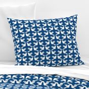 Bird Lattice classic blue and white