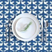 Bird Lattice classic blue and white