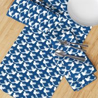 Bird Lattice classic blue and white