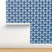 Bird Lattice classic blue and white