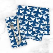 Bird Lattice classic blue and white