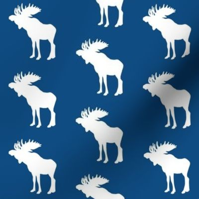 moose silhouette in classic blue and white