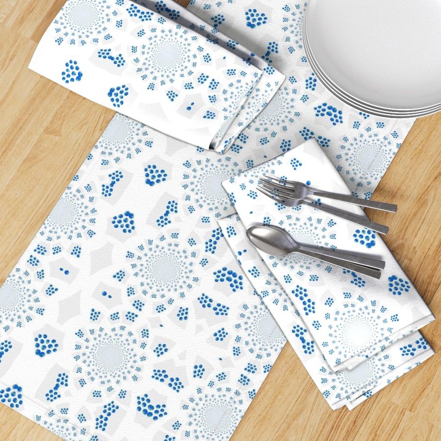 HOME_GOOD_TABLE_RUNNER