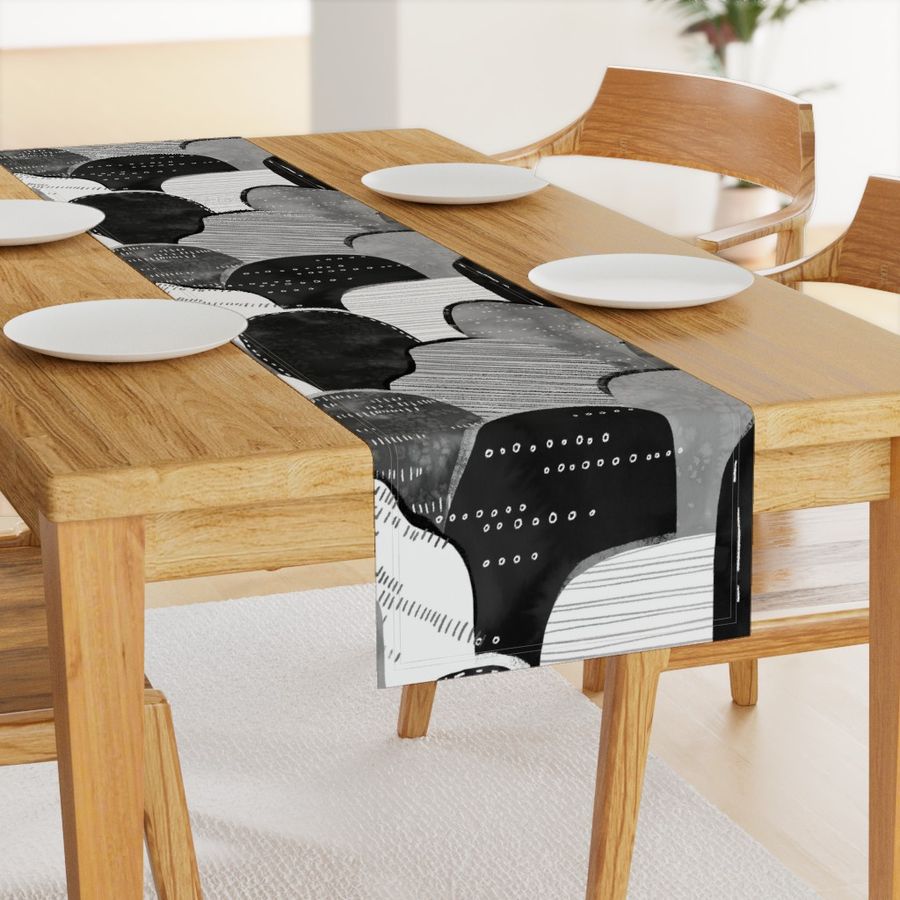 HOME_GOOD_TABLE_RUNNER