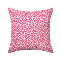 Whimsical Pink Leopard Pattern 8”