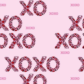 Sweet love and kisses leopard animal print xoxo text design valentines day pink girls