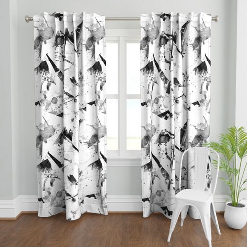 HOME_GOOD_CURTAIN_PANEL