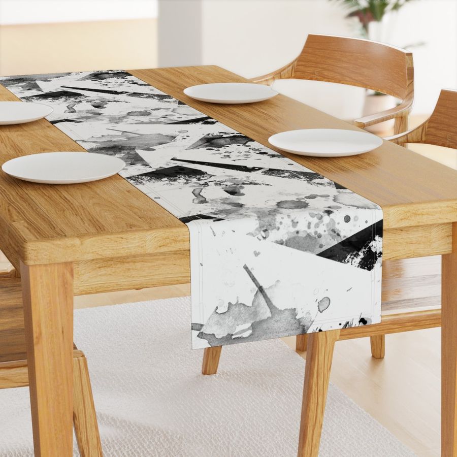 HOME_GOOD_TABLE_RUNNER