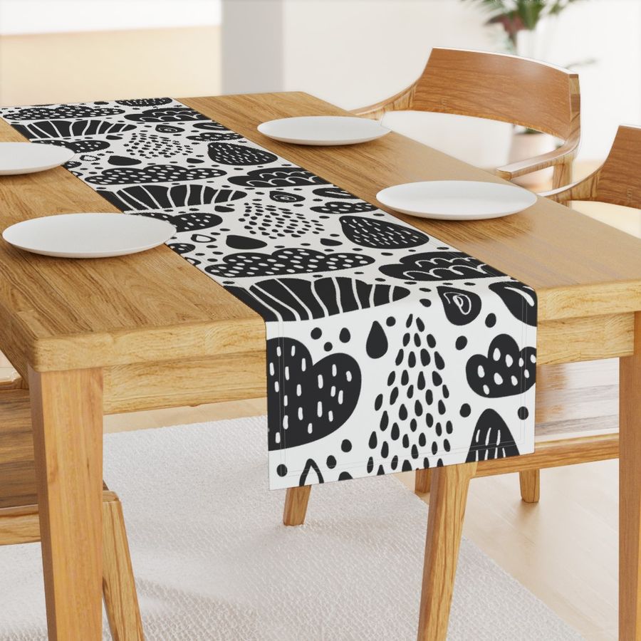 HOME_GOOD_TABLE_RUNNER