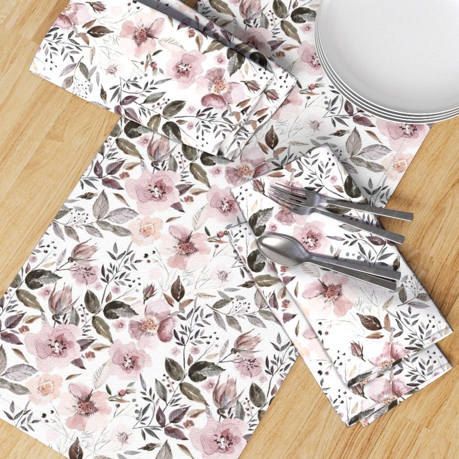 HOME_GOOD_TABLE_RUNNER