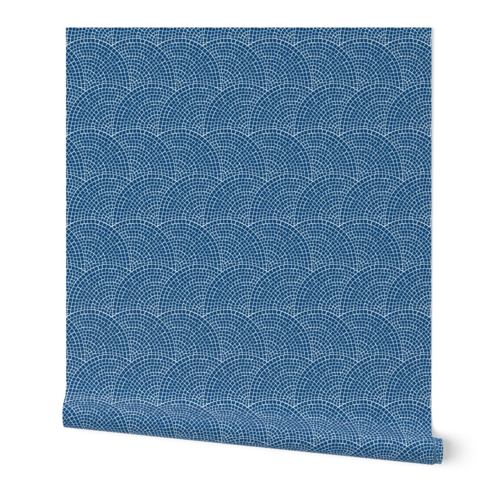 fan mosaic - classic blue