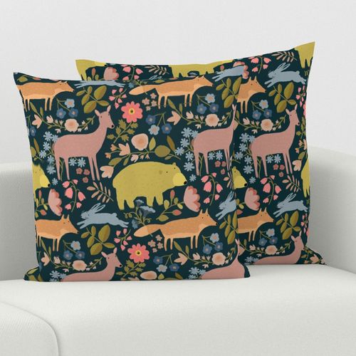 HOME_GOOD_SQUARE_THROW_PILLOW